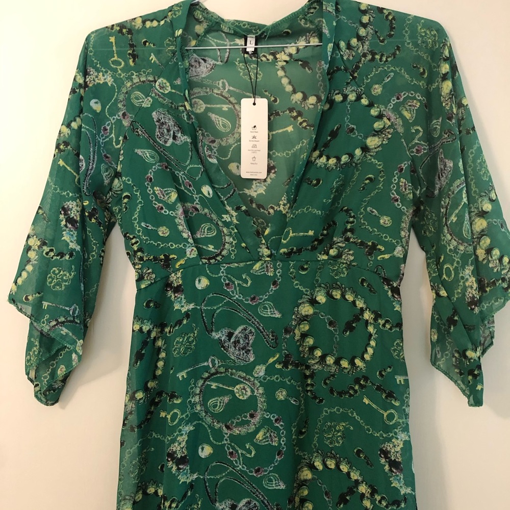 Maki v-neck dress